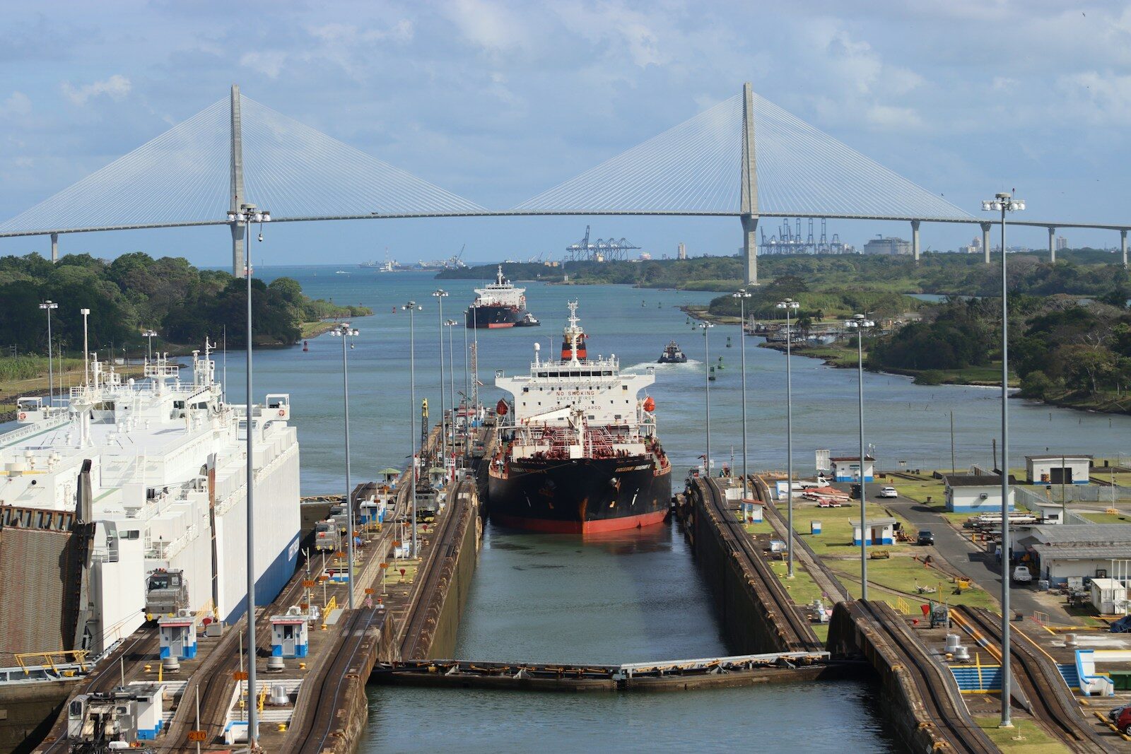 How to Monitor Maritime Chokepoints